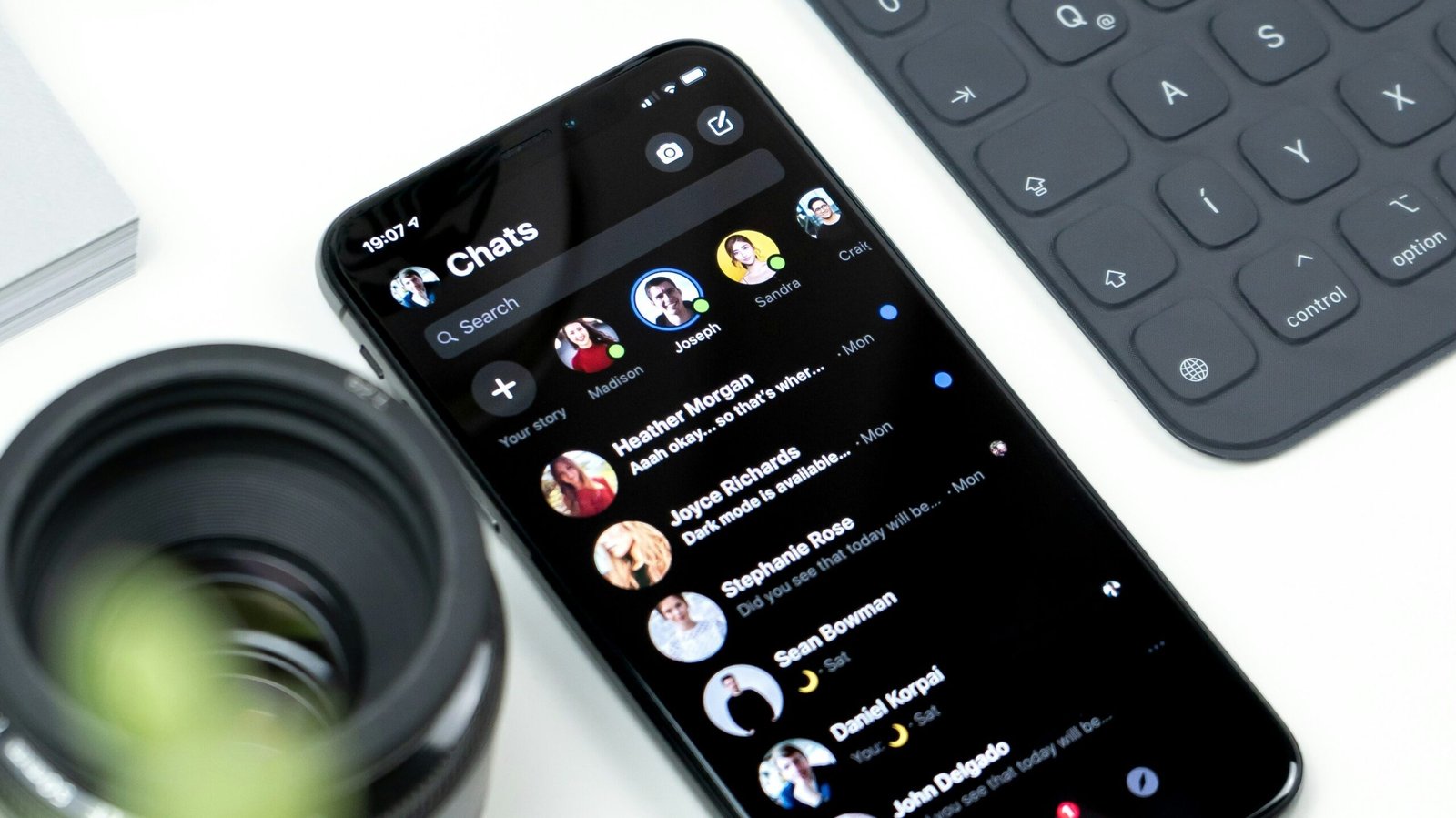 AI collaboration conflicts